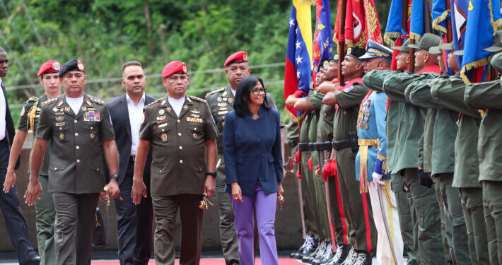 Presidenta (E) Delcy Rodríguez encabeza actos conmemorativos por los 205 años de la Batalla de Carabobo y el Día del Ejército Bolivariano