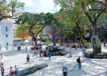 Desde la plaza