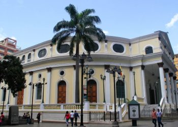 Preservan esencia neoclásica del Teatro Municipal de Caracas