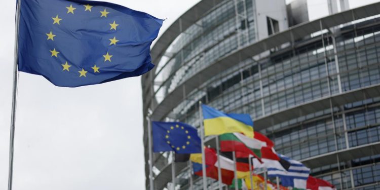 ¿Hacia una guerra comercial? La UE analiza respuestas ante la política industrial de China