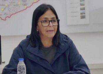 Presidenta (E) Delcy Rodríguez supervisa labores de rescate en La Guaira y solicita colaboración ciudadana para no obstaculizar las operaciones