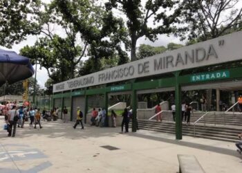 Atienden a niños afectados por sismos en el Parque del Este, Oeste y La Urbina