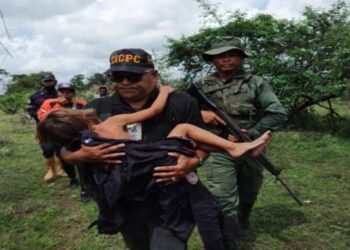Hallan con vida a niño de 5 años tras 72 horas de búsqueda en zona boscosa de Guárico 4 Hallan con vida a niño de 5 años tras 72 horas de búsqueda en zona boscosa de Guárico