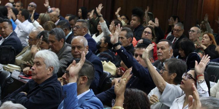 AN autoriza ausencia en el país de la presidenta encargada Delcy Rodríguez para gestiones internacionales