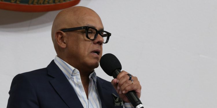 «Insistiré en el diálogo pese a quienes boicotean la convivencia»: Jorge Rodríguez desde la AN