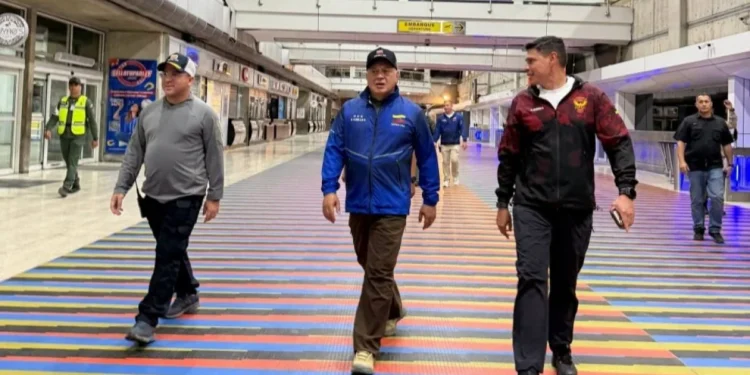 Cabello supervisa plan de recuperación del Aeropuerto de Maiquetía