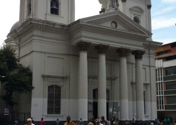 Avanzan las labores de restauración integral en la Basílica de Santa Teresa