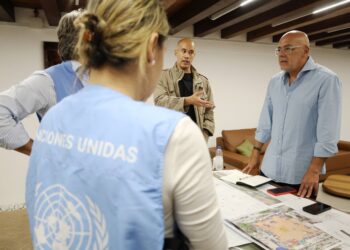 Jorge Rodríguez y la ONU afinan coordinación de campamentos para afectados por los terremotos