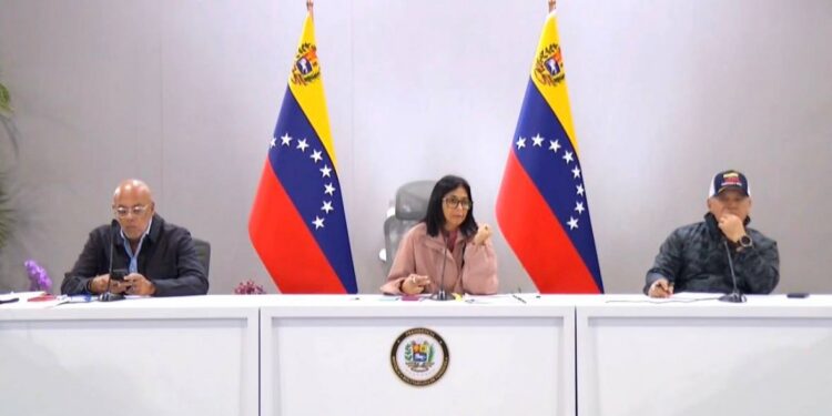 Presidenta (E) Delcy Rodríguez lidera reunión del Estado Mayor para garantizar atención integral a los afectados por sismos