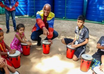 Ruta de la Esperanza inunda de música y aprendizaje el Campamento Negro Primero en Guarenas