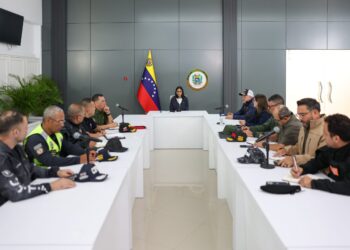 Presidenta (E) Delcy Rodríguez lideró reunión estratégica con cuerpos de seguridad del Estado 8 Presidenta (E) Delcy Rodríguez lideró reunión estratégica con cuerpos de seguridad del Estado