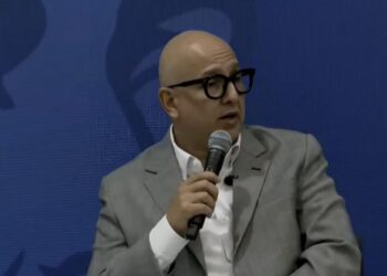Vicepresidente Sectorial de Comunicación y Cultura, anuncia plan de lectura para refugios y Biblioteca Virtual Bicentenaria