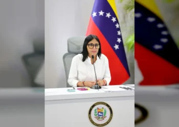 «Agradezco su comprensión para liberar recursos»: presidenta (E) Delcy Rodríguez lidera Estado Mayor y gestiona ante el FMI el desbloqueo de fondos