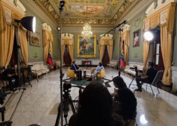Presidenta Delcy Rodríguez ratifica su compromiso con el bienestar nacional: Juré trabajar por la felicidad social y económica de Venezuela