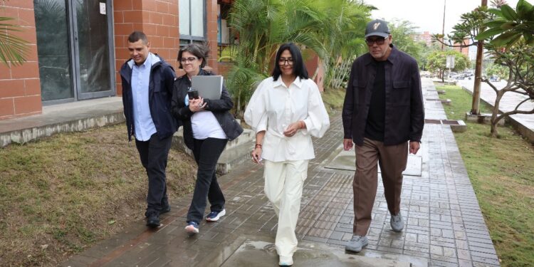 “De julio a diciembre estaremos entregando 4.000 viviendas”: Presidenta Delcy Rodríguez inició plan de atención a familias afectadas por los sismos
