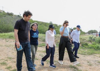 Gobierno Nacional avanza en estudios de suelos para nuevos proyectos habitacionales en La Guaira