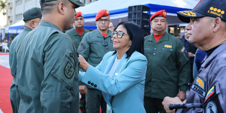 Presidenta Delcy Rodríguez encabeza ascenso de 168 altos oficiales de la FANB en conmemoración del 24 de julio