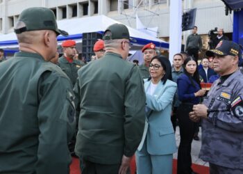 Presidenta Delcy Rodríguez asciende a efectivos de la Guardia de Honor Presidencial y la DGCIM y los exalta como «guardianes de la paz»