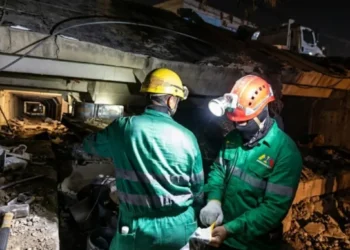 Más de 500 profesionales del sector minero se despliegan en La Guaira para apoyar rescates tras sismos 7 Más de 500 profesionales del sector minero se despliegan en La Guaira para apoyar rescates tras sismos