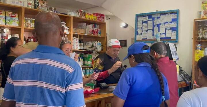 Comercio en La Guaira alcanza 70% de operatividad