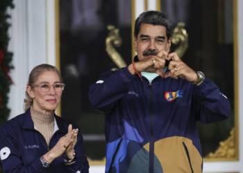 Presidente Nicolás Maduro y Cilia Flores agradecen labor solidaria que ha permitido salvar miles de vidas tras los sismos