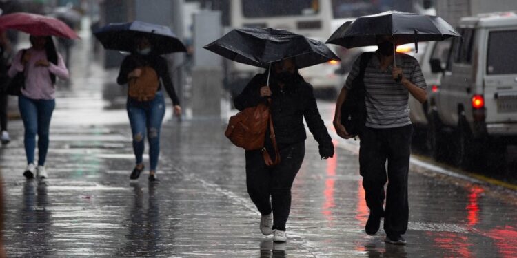 Inameh prevé lluvias variables en gran parte del país este lunes por interacción de ondas tropicales