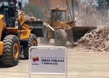 Alcaldía de Caracas recolecta más de 10 mil metros cúbicos de escombros tras sismos
