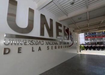 (+Video) UNES expulsa a estudiantes involucrados en video viral por faltas disciplinarias