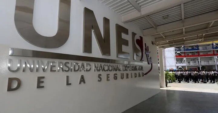 (+Video) UNES expulsa a estudiantes involucrados en video viral por faltas disciplinarias