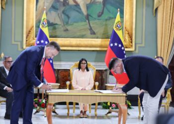 «El día de hoy se ha firmado el contrato»: Presidenta Delcy Rodríguez sella el acuerdo que reactiva Tocoma y Macagua para blindar el SEN ante el «Súper Niño»