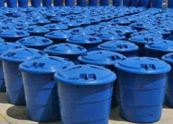 Dotan de tanques de agua a 300 familias afectadas en Playa Verde tras los sismos 4 Dotan de tanques de agua a 300 familias afectadas en Playa Verde tras los sismos