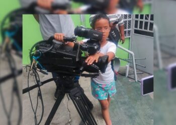 Niños y niñas se acercan al mundo de la televisión a través de una experiencia recreativa y formativa en Campamentos Transitorios