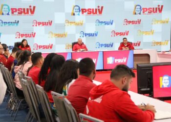 Diosdado Cabello respalda mesa de diálogo con exdiputados de 2015 y llama a regularizar relaciones con países que rompieron vínculos con Venezuela 3 Diosdado Cabello respalda mesa de diálogo con exdiputados de 2015 y llama a regularizar relaciones con países que rompieron vínculos con Venezuela