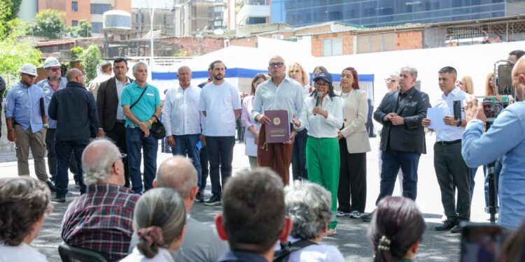 Presidenta Delcy Rodríguez activa créditos subsidiados para reparar edificios en Miranda