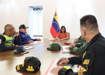 Presidenta Delcy Rodríguez lidera encuentro de alto nivel para optimizar la seguridad ciudadana y la protección de las familias
