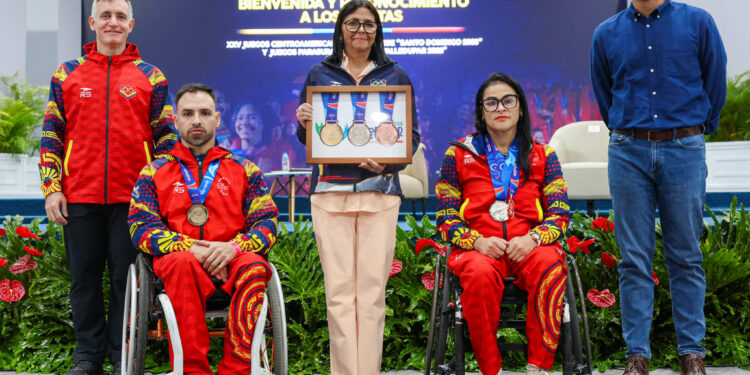 Presidenta Delcy Rodríguez encabezó recibimiento a delegación deportiva tras su participación en Juegos Centroamericanos y Parasuramericanos
