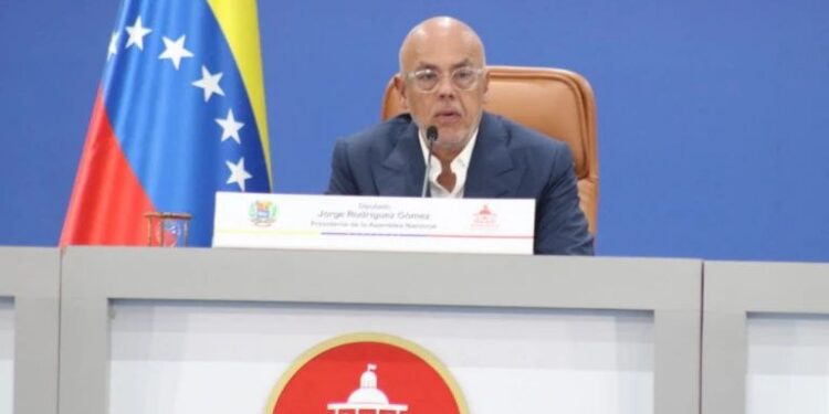 Jorge Rodríguez destituye al diputado Antonio Ecarri de la presidencia del Grupo de Amistad Parlamentaria Venezuela-EEUU