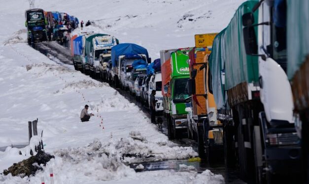 Bolivia: Temporal de lluvias y nevadas deja más de 100 mil familias afectadas