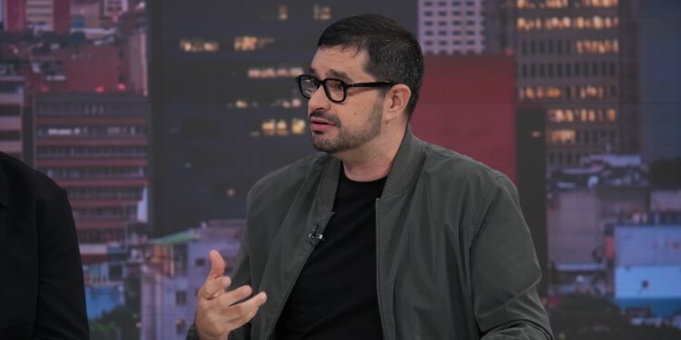 Viceministro Villapol: Microdocumental “Las Primeras 48 Horas” demuestra intento de manipulación mediática tras sismos del 24 de junio 1 Viceministro Villapol: Microdocumental “Las Primeras 48 Horas” demuestra intento de manipulación mediática tras sismos del 24 de junio