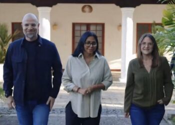"Se acabó la historia de la cartelera": Presidenta Delcy Rodríguez anuncia modernización tributaria 6 «Se acabó la historia de la cartelera»: Presidenta Delcy Rodríguez anuncia modernización tributaria