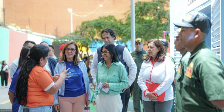 (+Fotos) Presidenta Delcy Rodríguez entrega viviendas recuperadas por el Plan Venezuela Renace en Caracas