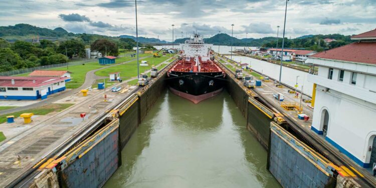 El Canal de Panamá activa plan de emergencia ante severa crisis por «El Niño»