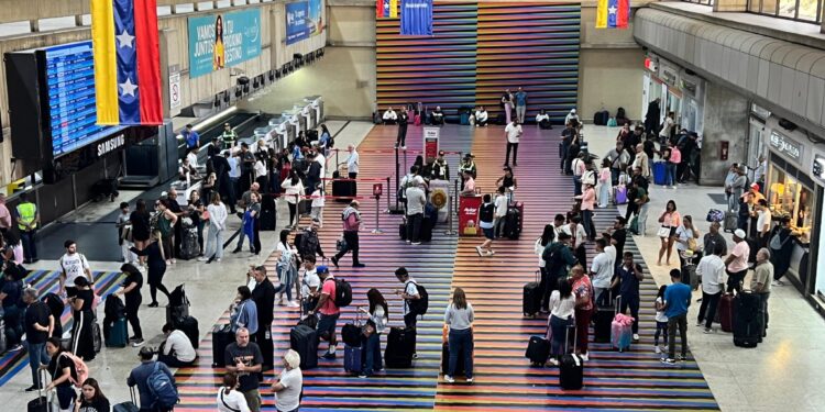 Aeropuerto de Maiquetía anuncia la apertura oficial de terminales temporales a partir del 1 de septiembre 1 Aeropuerto de Maiquetía anuncia la apertura oficial de terminales temporales a partir del 1 de septiembre