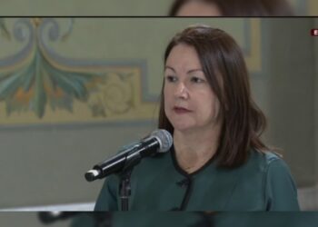 Ministra Paula Henao destaca potencial del campo Lorán tras histórica firma energética 7 Ministra Paula Henao destaca potencial del campo Lorán tras histórica firma energética