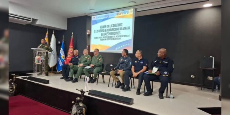 Articulan acciones policiales para consolidar la seguridad ciudadana y comunal