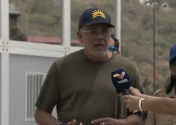 Jorge Rodríguez: La meta es reubicar a familias refugiadas en escuelas antes del año escolar 1 Jorge Rodríguez: La meta es reubicar a familias refugiadas en escuelas antes del año escolar