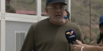Jorge Rodríguez: La meta es reubicar a familias refugiadas en escuelas antes del año escolar