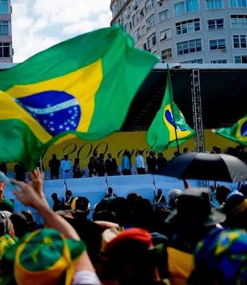 Periódico de la Patria y Multiplataforma Digital 30 Brasil votará con una avalancha de «clones» de Lula y Bolsonaro