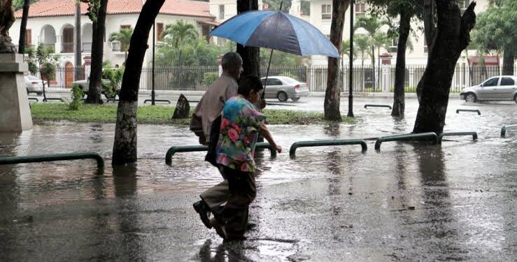 INAMEH pronostica lluvias intensas y descargas eléctricas en gran parte del país para este domingo