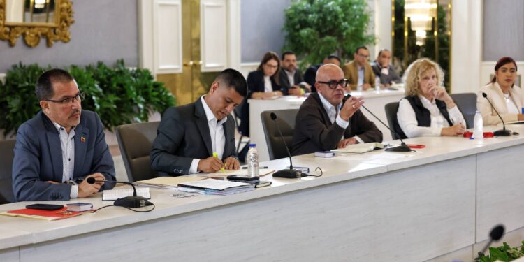 Gobierno Nacional y oposición venezolana continúan conversaciones